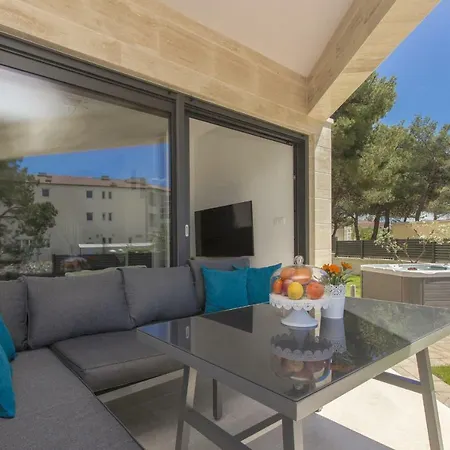 Villa Okit A