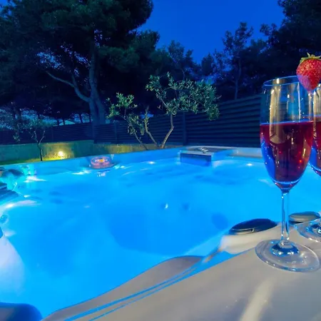 Villa Okit A